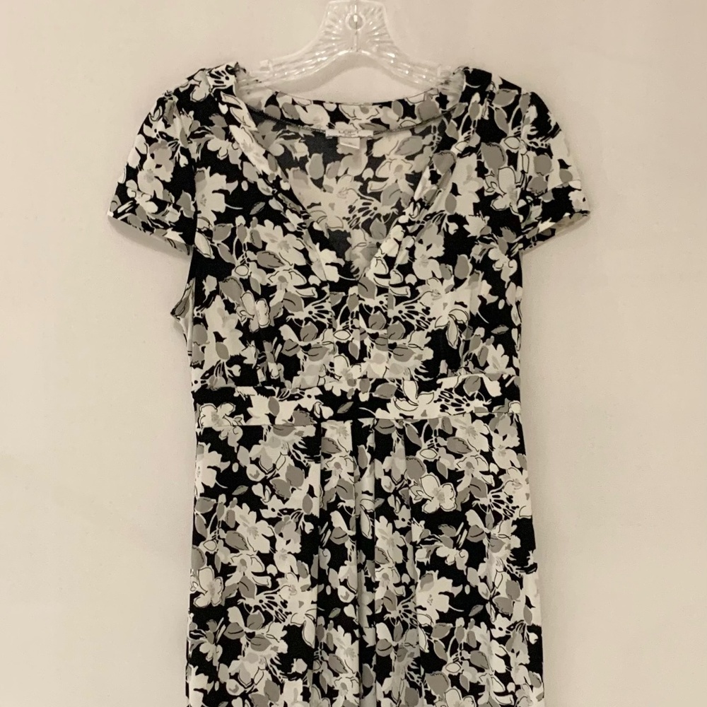 Ann Taylor LOFT Petite Floral Dress